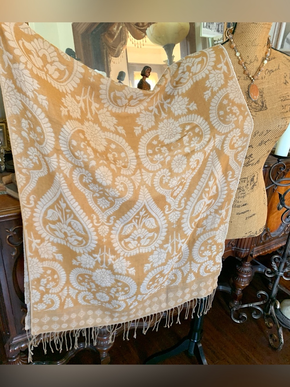 Vintage Victorian-inspired Pashmina Paisley Boho Hippie Gypsie Scarf Shawl Wrap